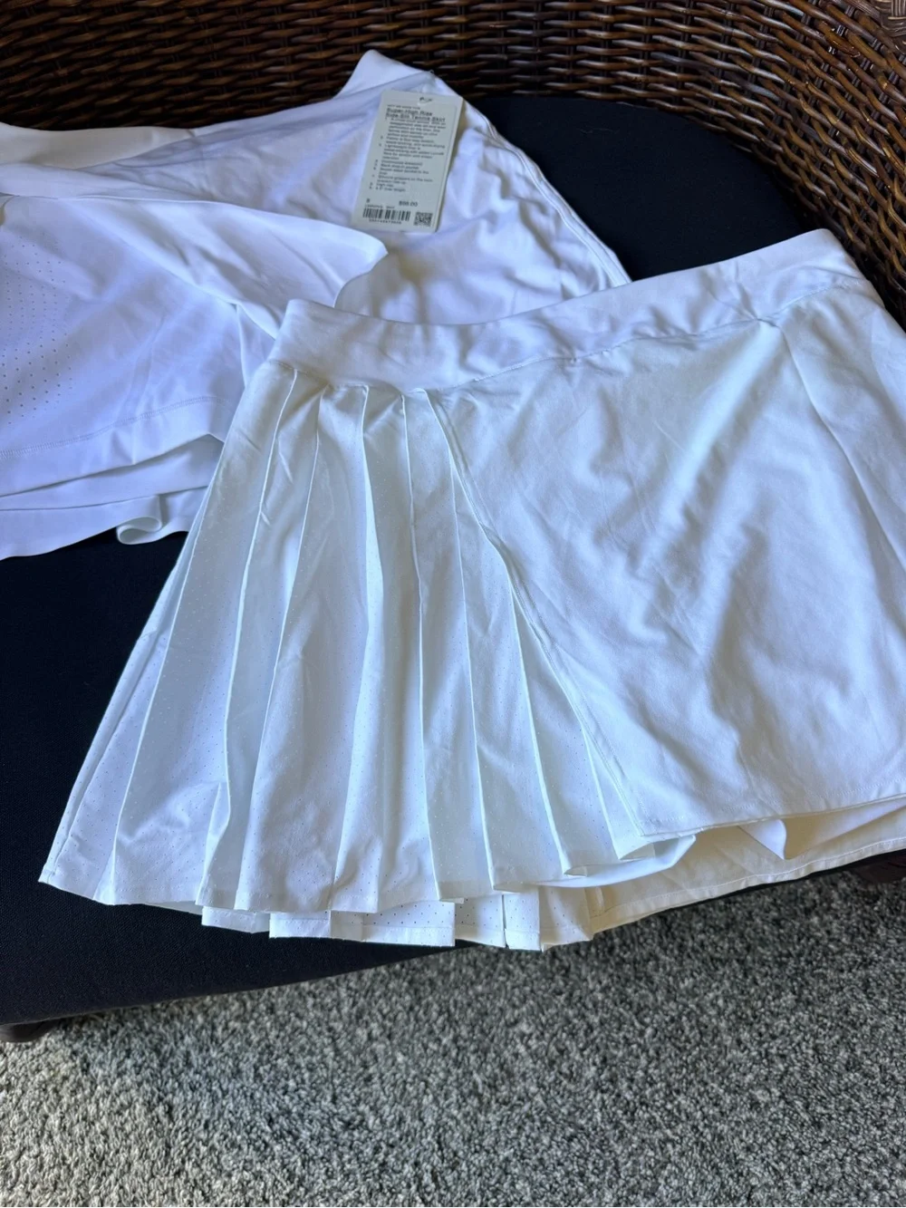 Women’s White Lululemon Skirts with built in shorts